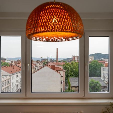 Elegant Tour As Studio Gilly With Open Views And A Balcony In The Center Ljubljana Exterior photo
